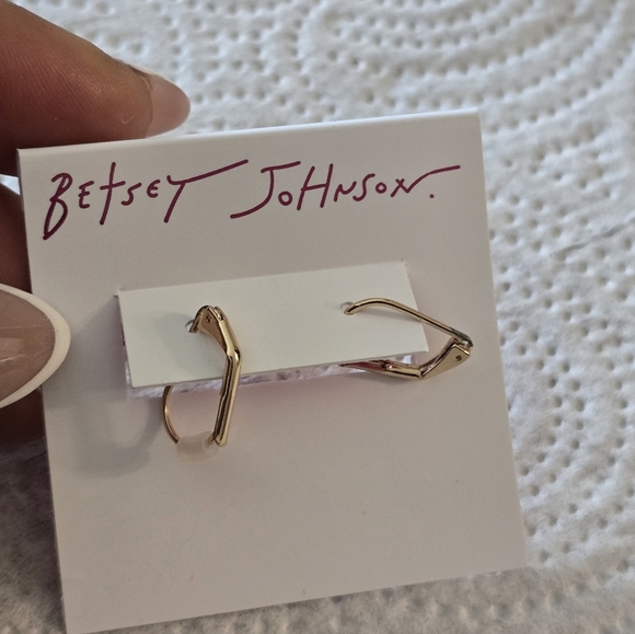 Betsey Johnson Gold Tone Earrings Women New - Picture 3 of 6
